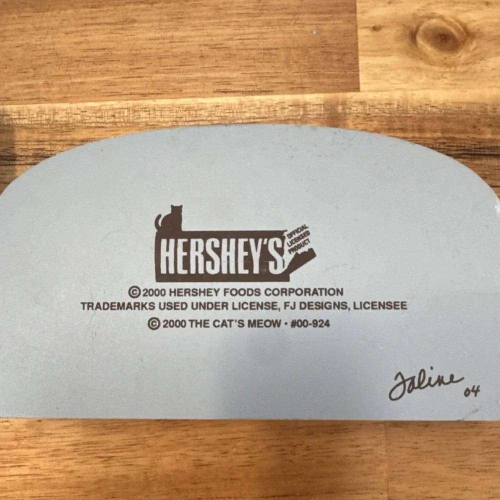 Hershey's Cat's Meow Wooden Signs Chocolate Town & Syrup Truck 1999-2001